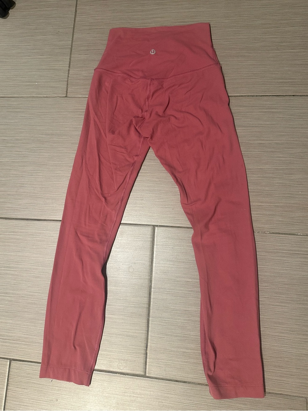 Lululemon align High-Waist Pink-Leggings size 2